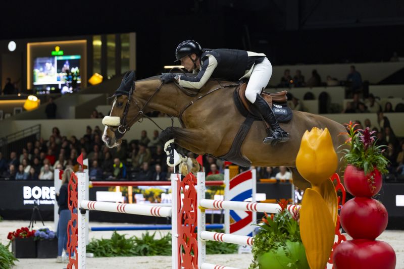 Peder Fredricson doorbreekt Franse dominantie in NAB Bliksembeveiliging Prijs