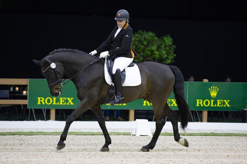 Annemarieke Nobel wint finale KNHS Para Dressuur Trophy