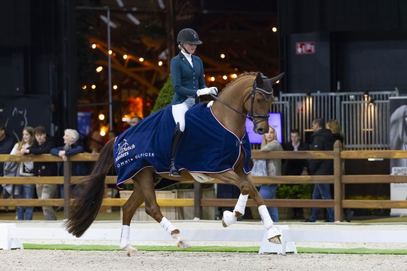 Jill Bogers scoort met haar pas 6-jarige Valentino