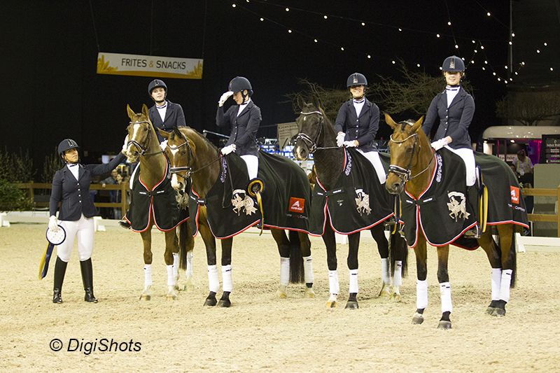 FFWD Dressage wint Kür Viertallen